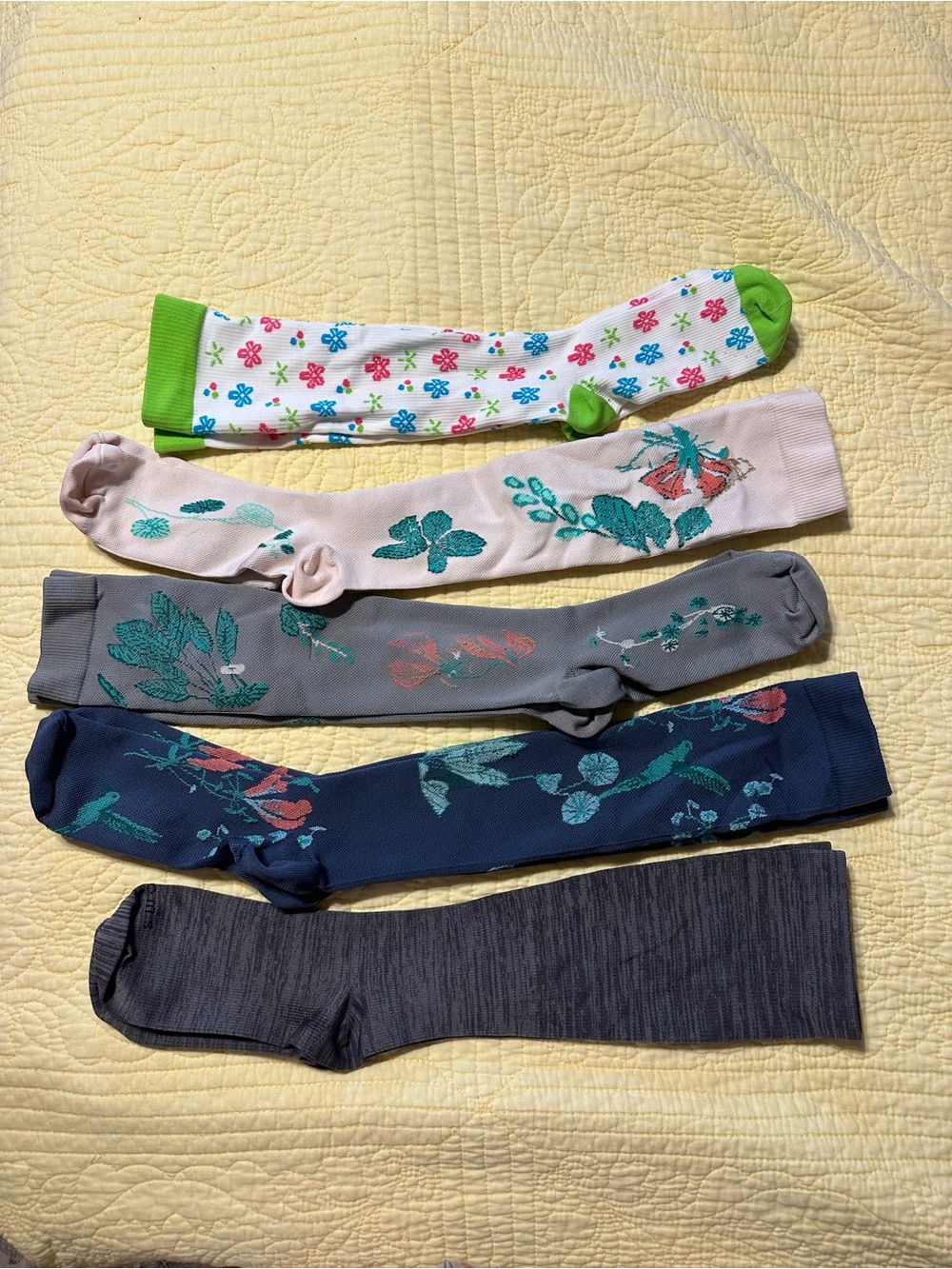 5 Pair Patterned Knee-High Compression Socks.